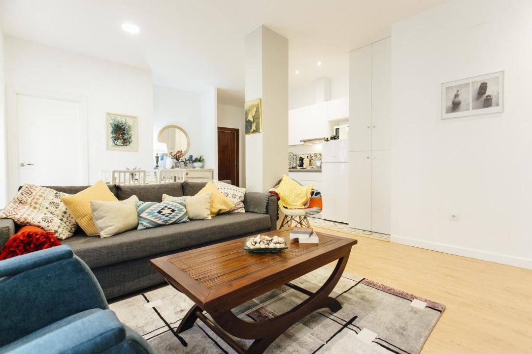 Bright And Comfortable- 2D 2B- Conde De Torrejon Sevilla Bagian luar foto
